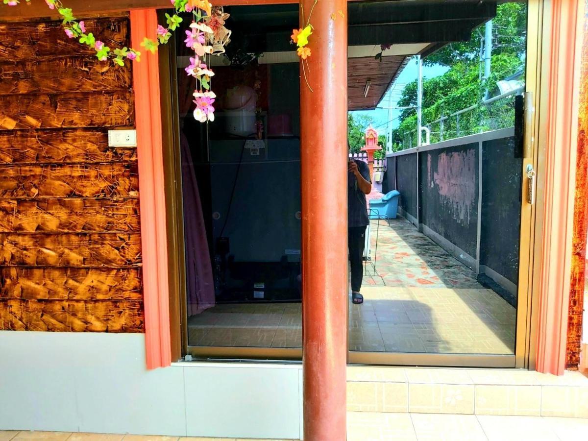 Wilailak Bungalow @ Koh Srichang Ko Si Chang Εξωτερικό φωτογραφία